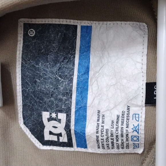 DC Jacket - Picture 3 of 5